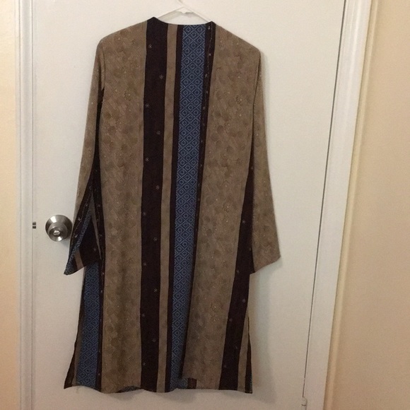 Kimono by Maggie Sweet with buttons - Picture 3 of 3